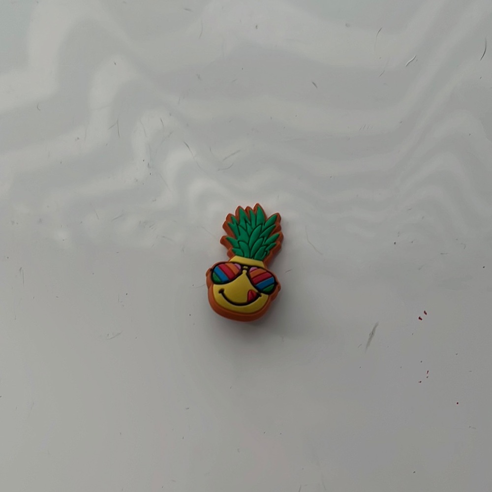 Pineapple gibet